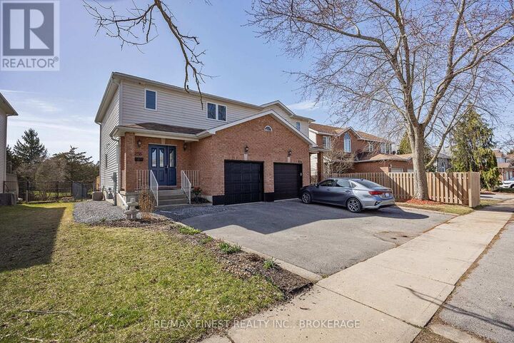 Property Photo: 1256 Brackenwood Crescent ON K7P 2W1