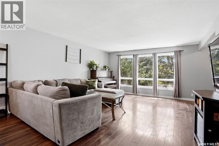 Property Photo:  810 Princess Street  SK S4T 3X9 