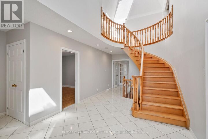 Property Photo: 238 Spring Garden Avenue ON M2N 3G9