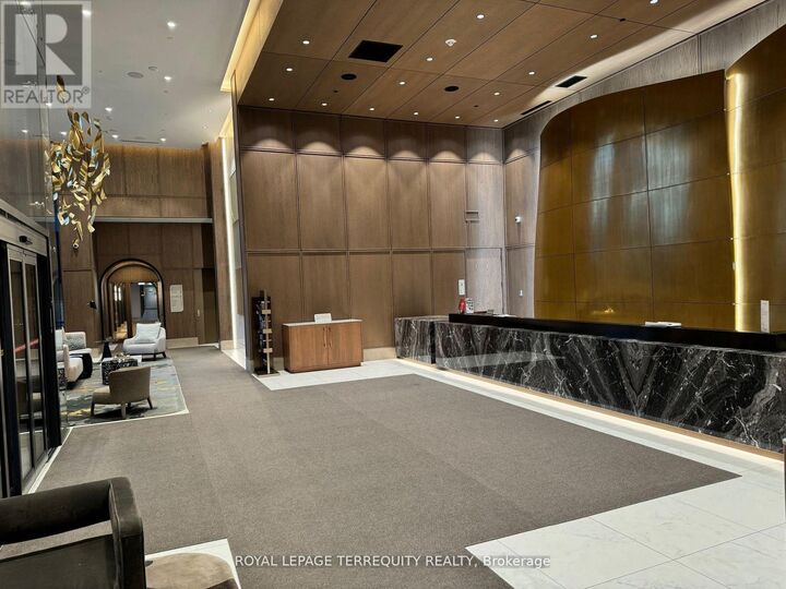 Property Photo: 30 Inn On The Park Drive 2611 ON M3C 0P7
