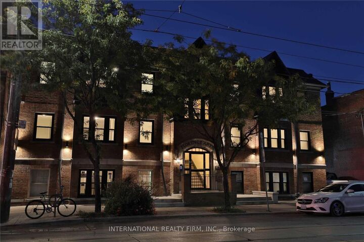 Property Photo: 1094 College Street 11 ON M6H 1B3
