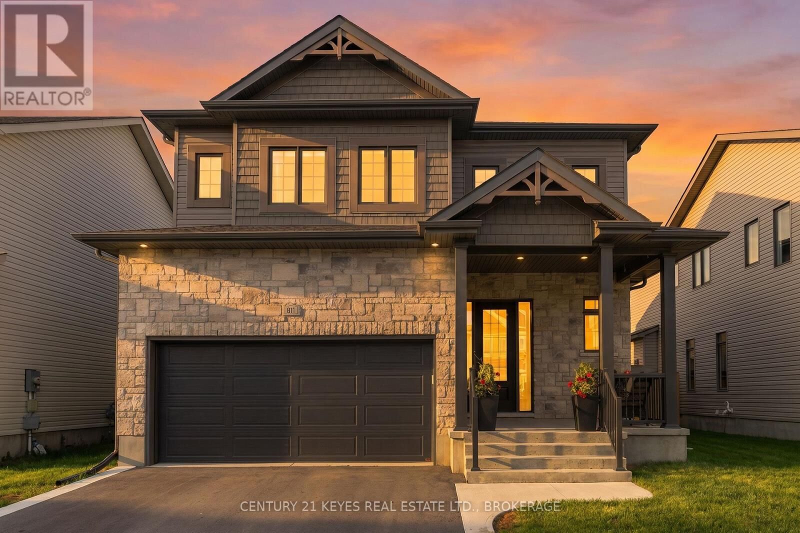Property Photo: 811 Riverview Way ON K7K 0J3