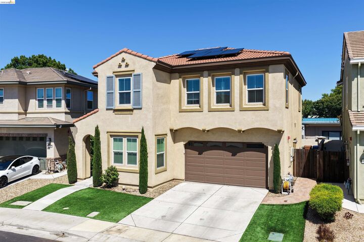 Property Photo: 58 Redberry Loop CA 94513