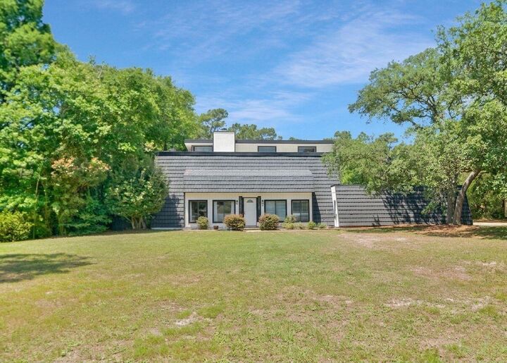 Property Photo:  2121 Mar Mar Lane  FL 32566 