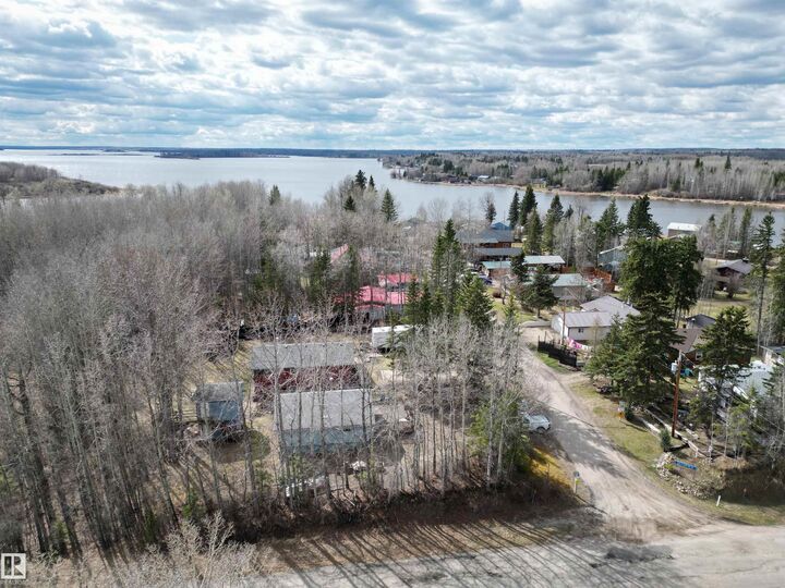 Property Photo:  54114 Rge Road 52 1  AB T0E 1H0 
