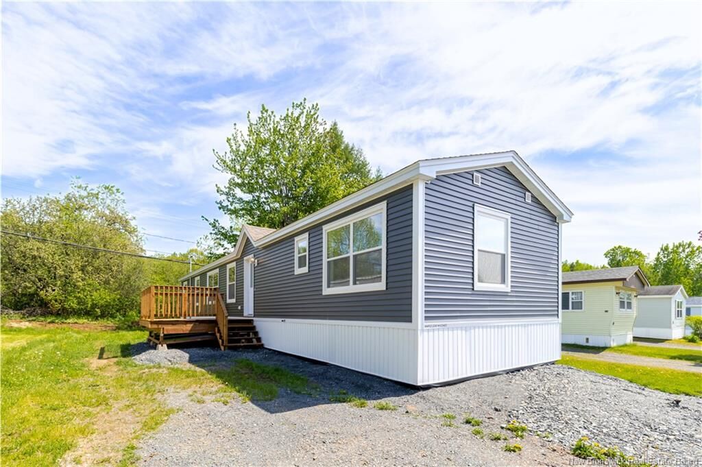 Photo de la propriété: 16 Tamarack Drive NB E3B 6T1