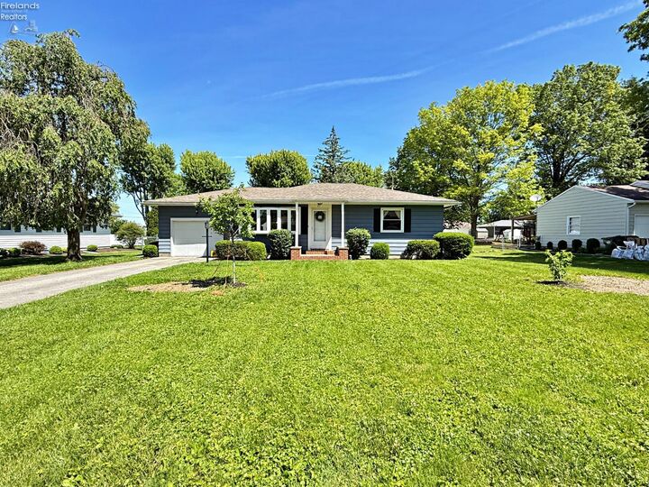 Property Photo:  21 Parkview  OH 44883 