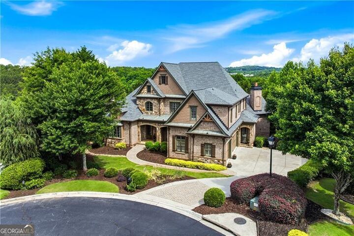 Property Photo: 3310 Osterley Way GA 30041