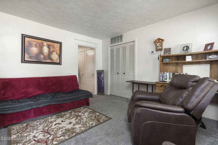 Property Photo:  603 Brookline Ave  KY 40214 