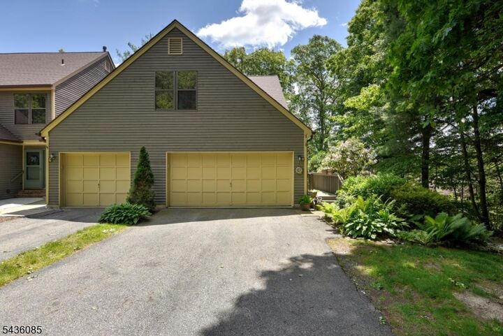 Property Photo:  57 Bunker Hill Rd H  NJ 07480 