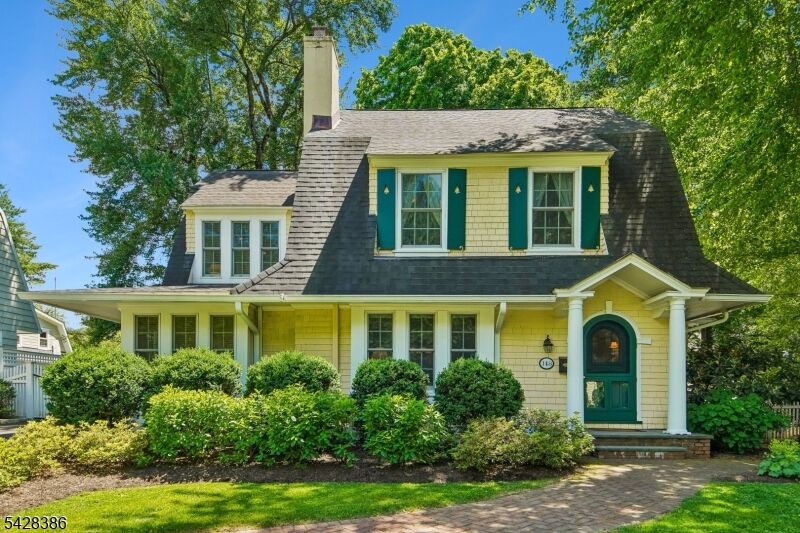 Property Photo:  148 Beekman Rd  NJ 07901 