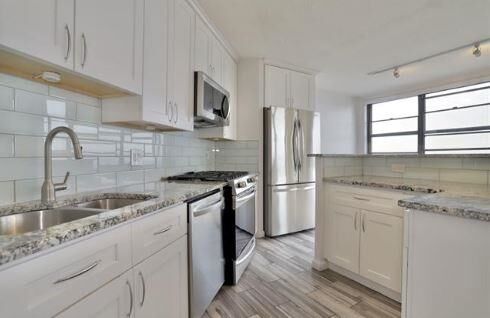 Property Photo:  7000 Blvd East 42H  NJ 07093 