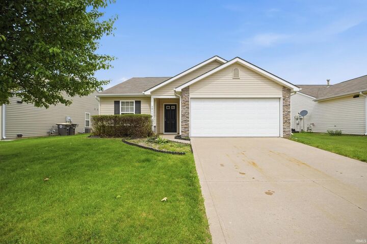 Property Photo:  3911 Nadina Cove  IN 46815-5852 