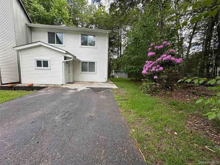 Property Photo: 34 Elizabeth Way NY 12751