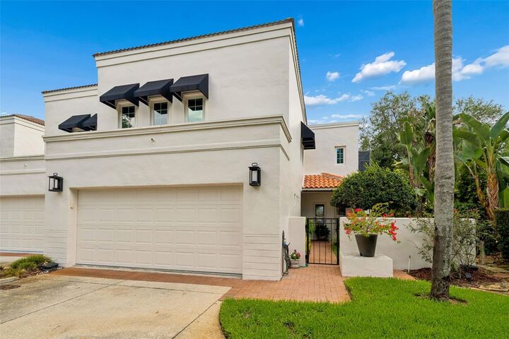 Property Photo: 3133 Lake Ellen Drive FL 33618