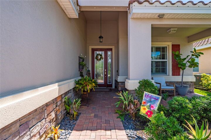 Property Photo:  3006 Oriole Drive  FL 34243 