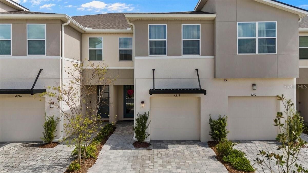 Property Photo: 4212 Cloud Hopper Way FL 33559