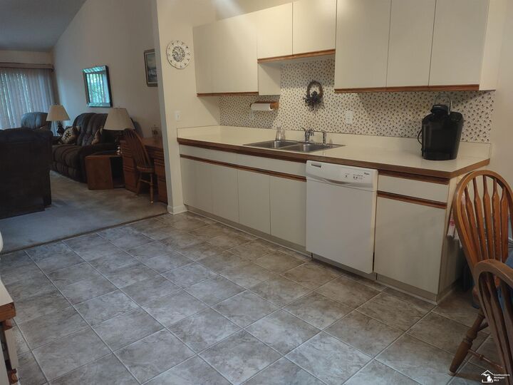 Property Photo:  19040 Otto Court  MI 48164 
