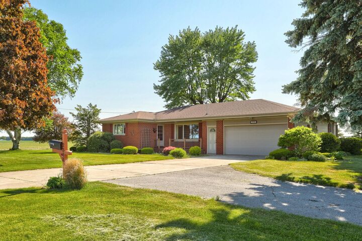 Property Photo:  2388 S Portsmouth Road  MI 48601 