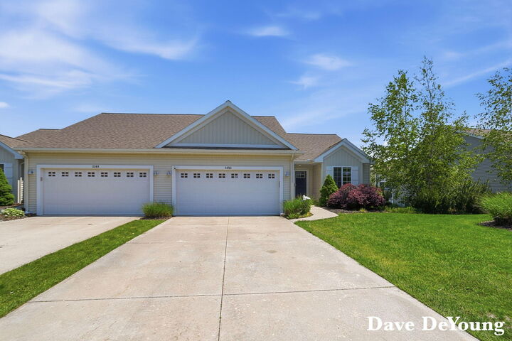 Property Photo: 3366 Thornberry Court MI 49464