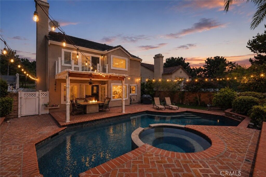 Property Photo: 25141 Whitespring CA 92692