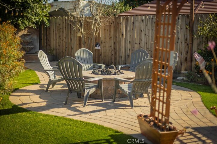 Property Photo:  1682 Darnel Court  CA 93010 