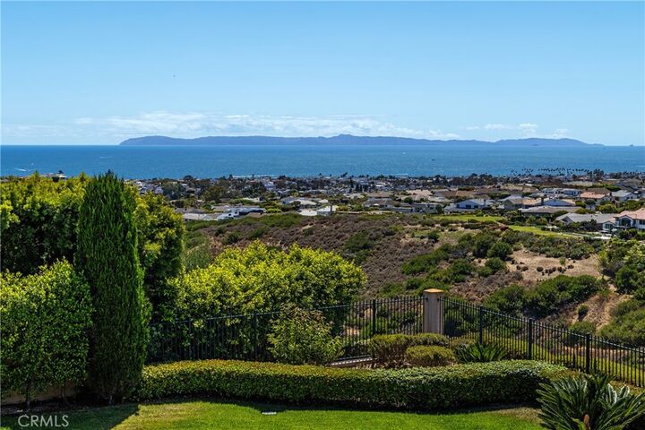 Property Photo:  1 Rim Ridge  CA 92657 