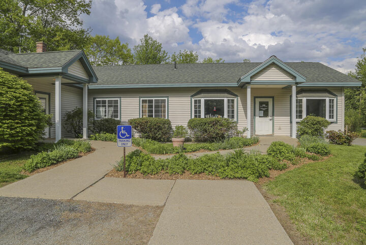 Property Photo:  189 Northport Avenue  ME 04915 