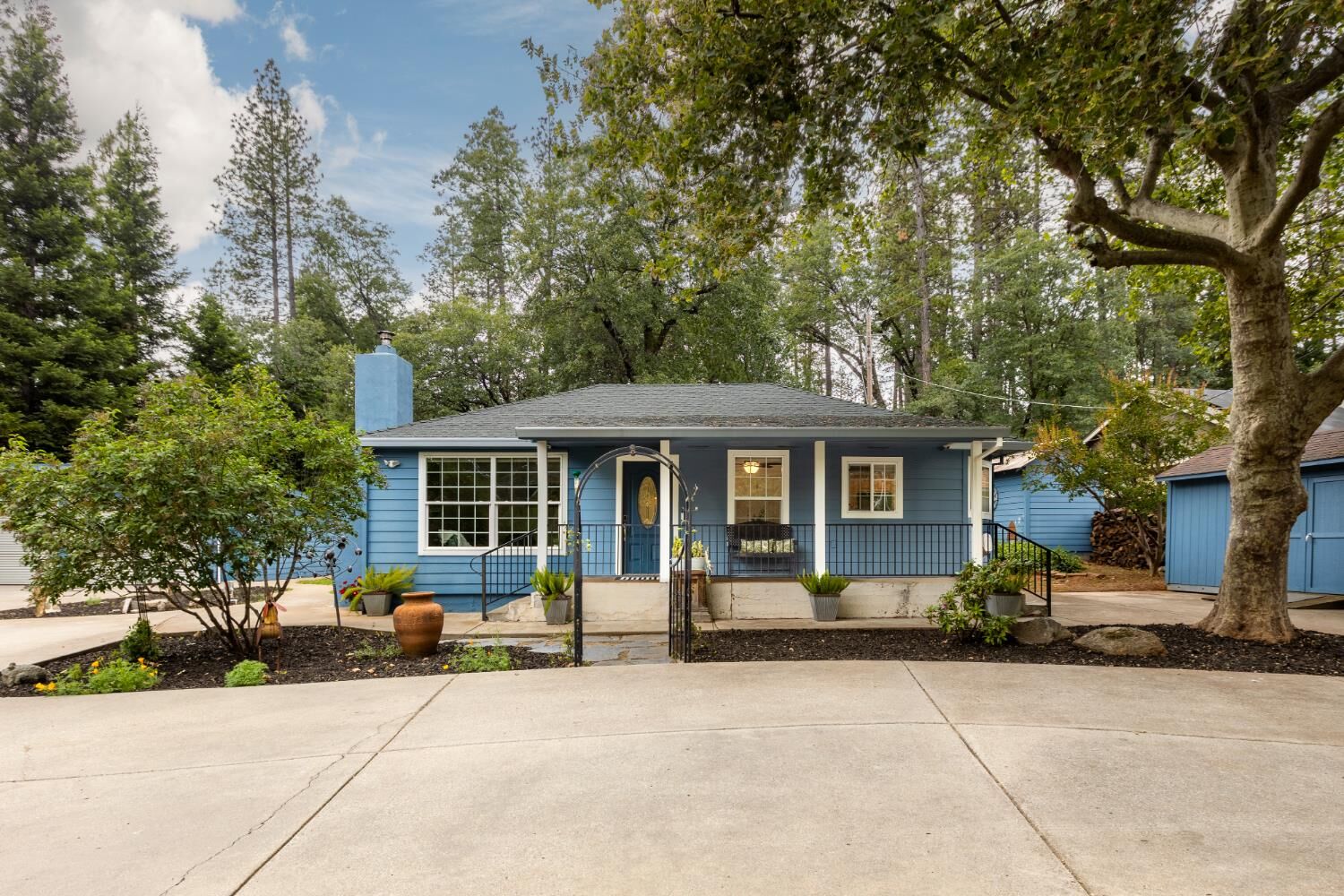 Property Photo:  12160 McCourtney Road  CA 95949 