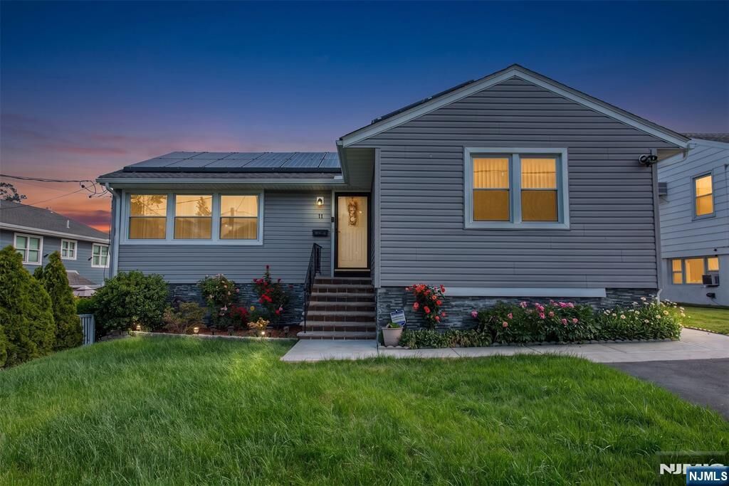 Property Photo:  11 Hansen Street  NJ 07644 