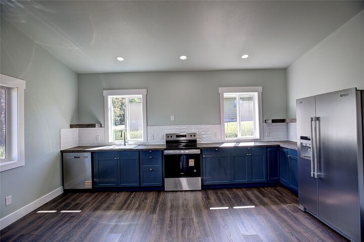 Property Photo:  608 13th Avenue E  MT 59860 