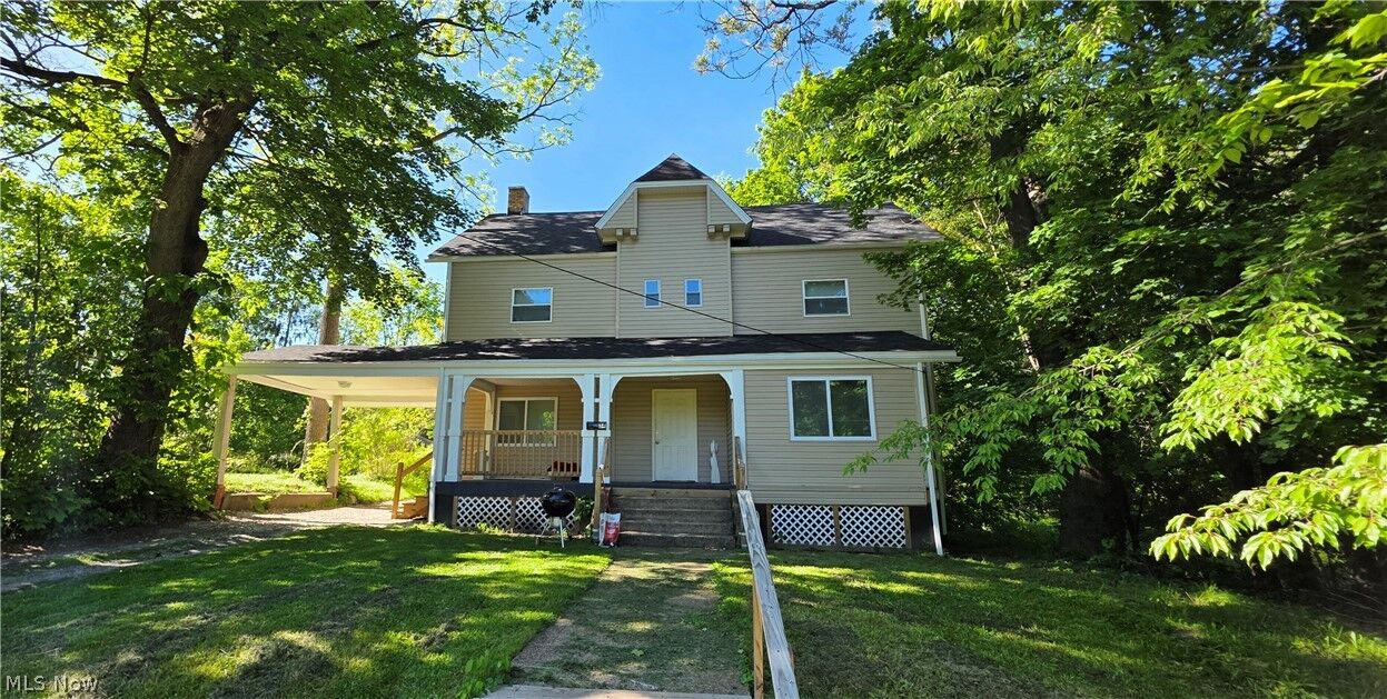Property Photo:  34 Illinois Avenue  OH 44505 