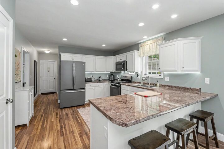 Property Photo:  41 Schwinn Drive  NH 03062 