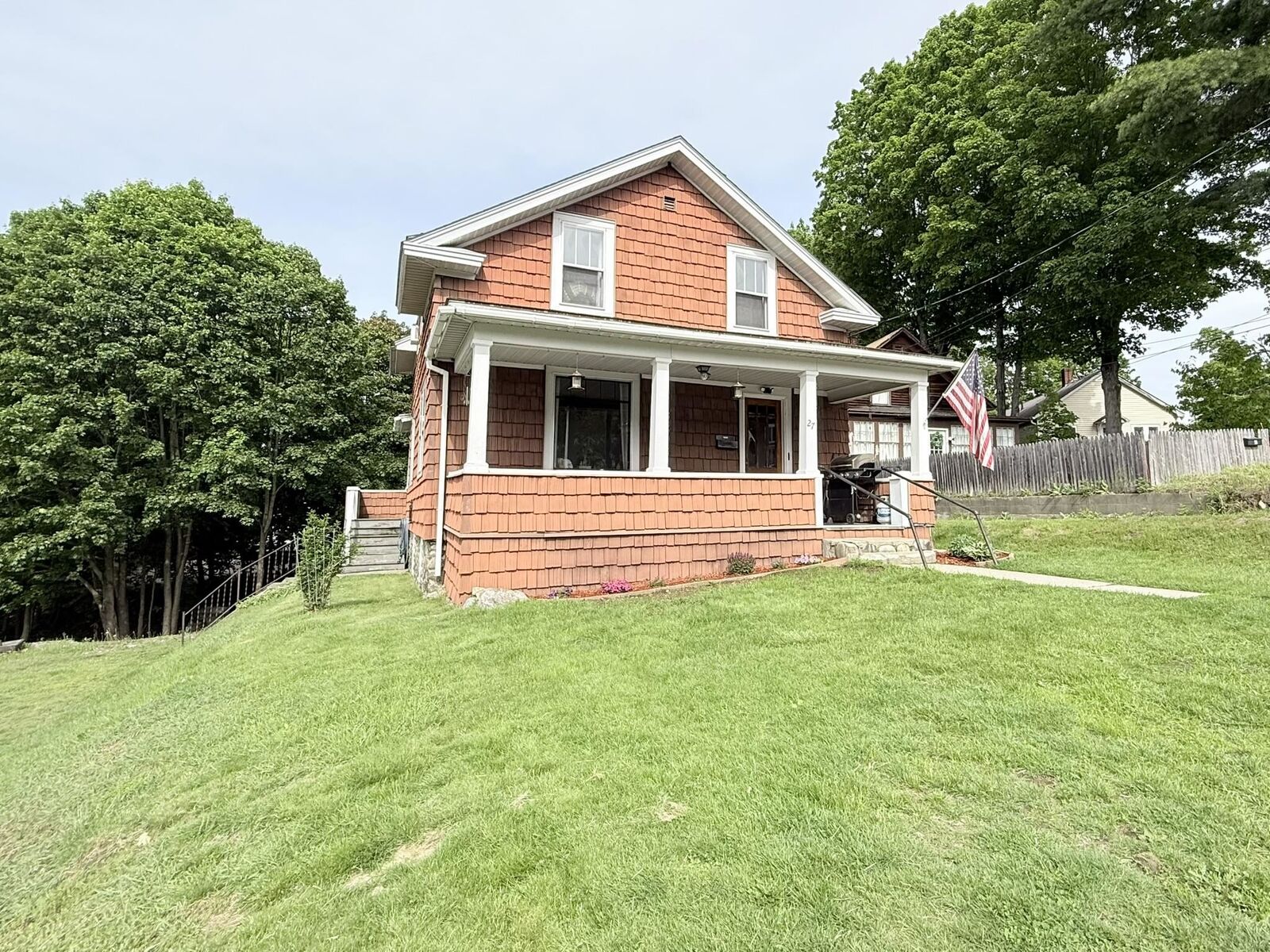 Property Photo:  27 Columbus Circle  NH 03773 