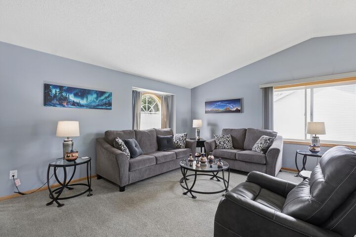 Property Photo:  212 13th Avenue NE  MN 55313 