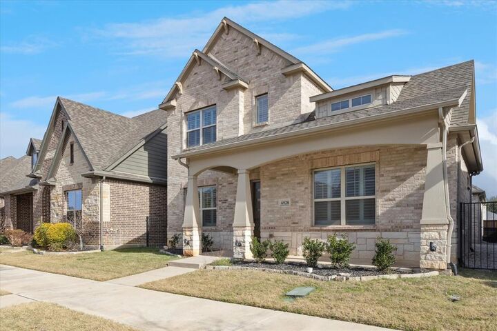 Property Photo:  6928 Heather Lane  TX 76182 