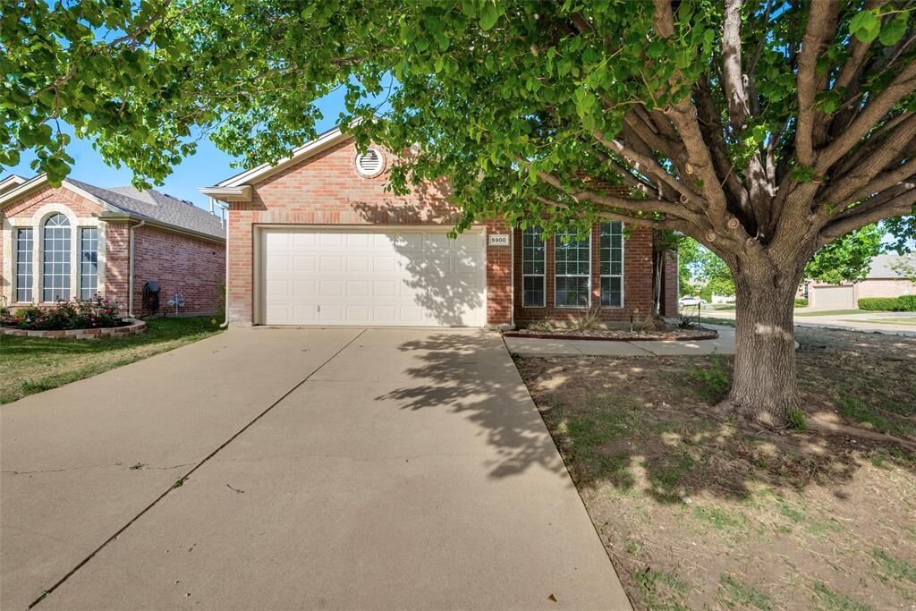 Property Photo:  5900 Ozark Drive  TX 76131 
