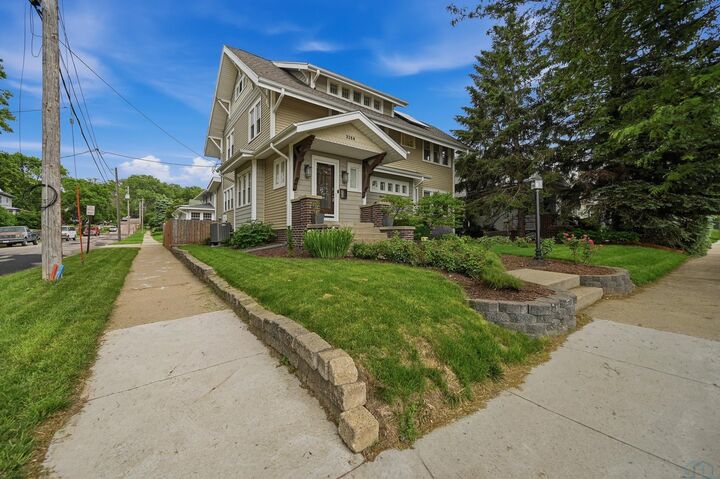 Property Photo: 3264 Jackson St. IA 51104