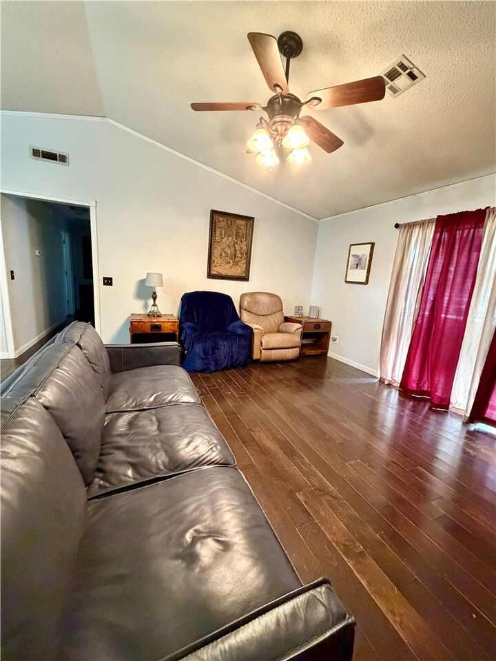 Property Photo:  1519 Lancelot Street  AR 72745 