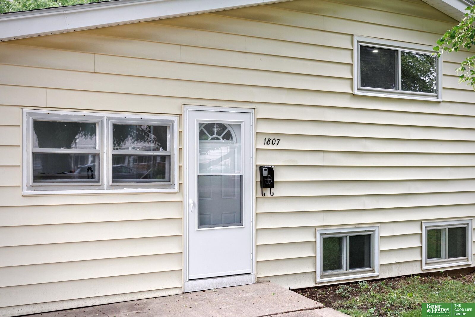 Property Photo: 1807 Warren Street NE 68005