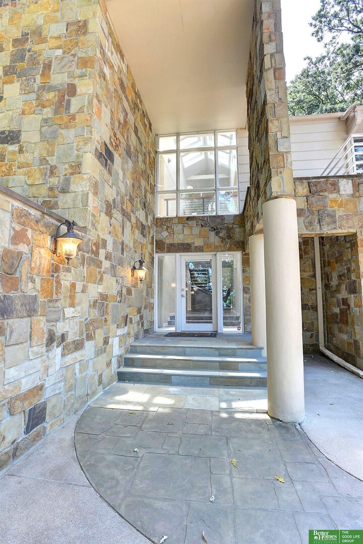 Property Photo:  6018 Country Club Oaks Plaza  NE 68152 