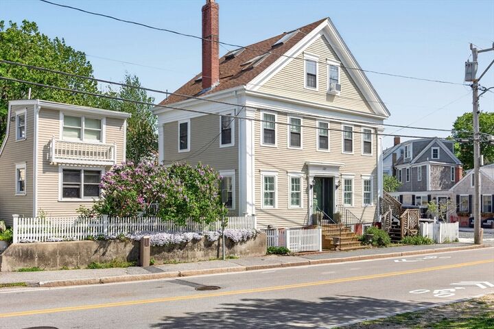 Property Photo:  127 Bradford St 4  MA 02657 