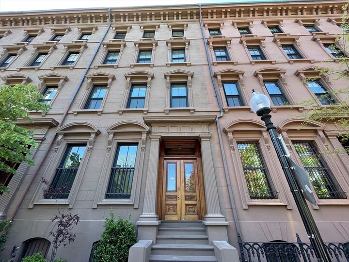 Property Photo: 40 W Newton St 3 MA 02118
