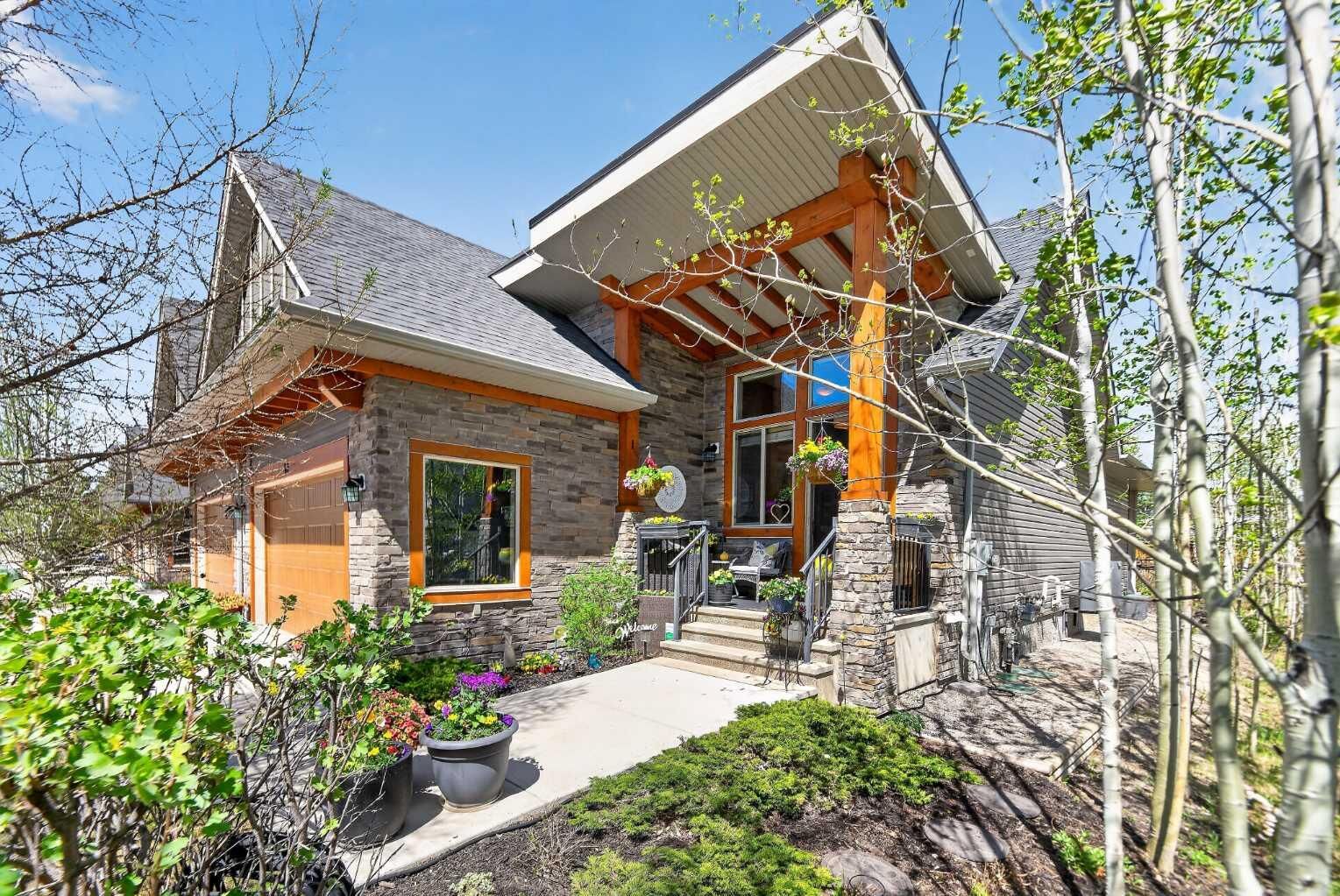 Property Photo: 43 Cortina Villas SW AB T3H 0W8