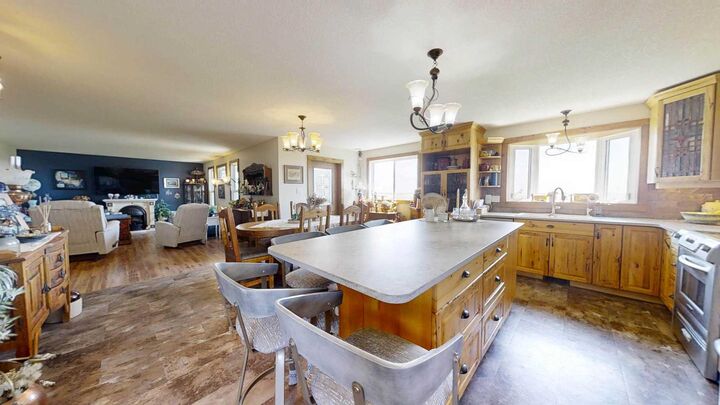 Property Photo:  122062 RR 253  AB T0L 0T0 