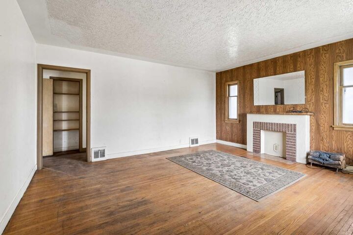 Property Photo: 1228 Bantry Street NE AB T2E 5E7