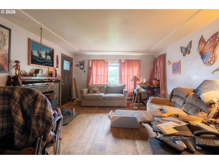 Property Photo:  4363 SE 130th Ave  OR 97236 