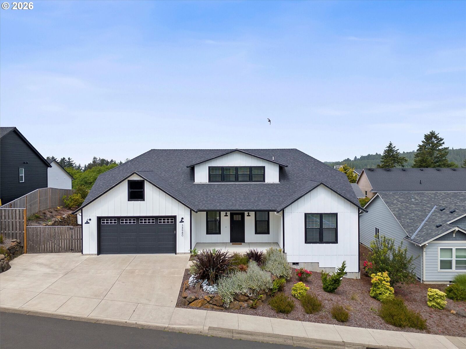 Property Photo:  34980 Lahaina Loop Rd  OR 97135 