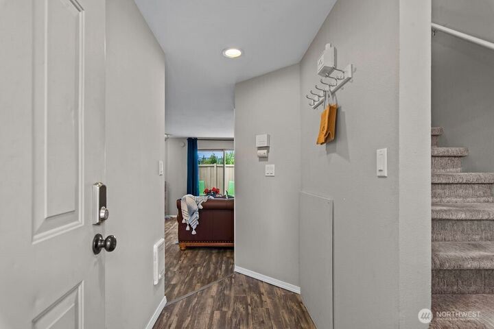 Property Photo:  1404 S 308th Lane 1404  WA 98003 
