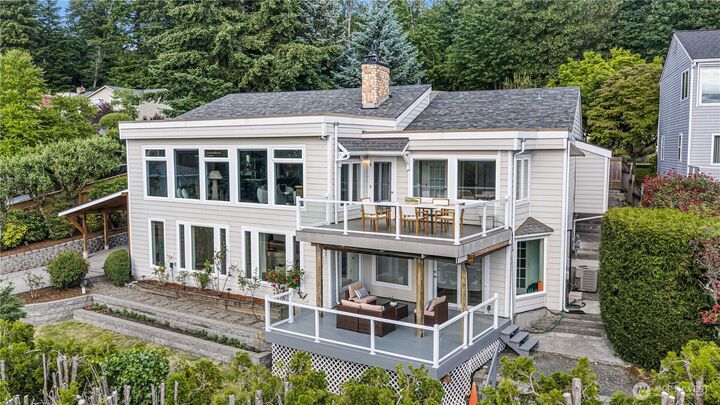Property Photo: 5525 Highland Drive WA 98006